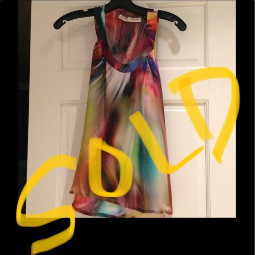Colorful awesome Graham&Spencer sexy top!